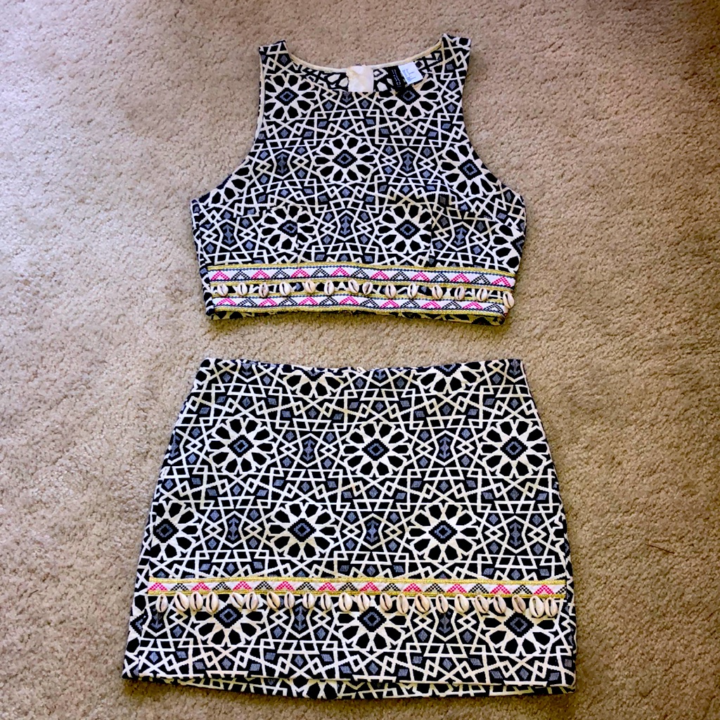 Pattern 2-Piece Set